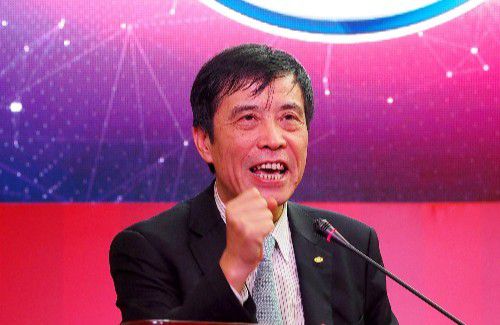 抓男友的女刑警